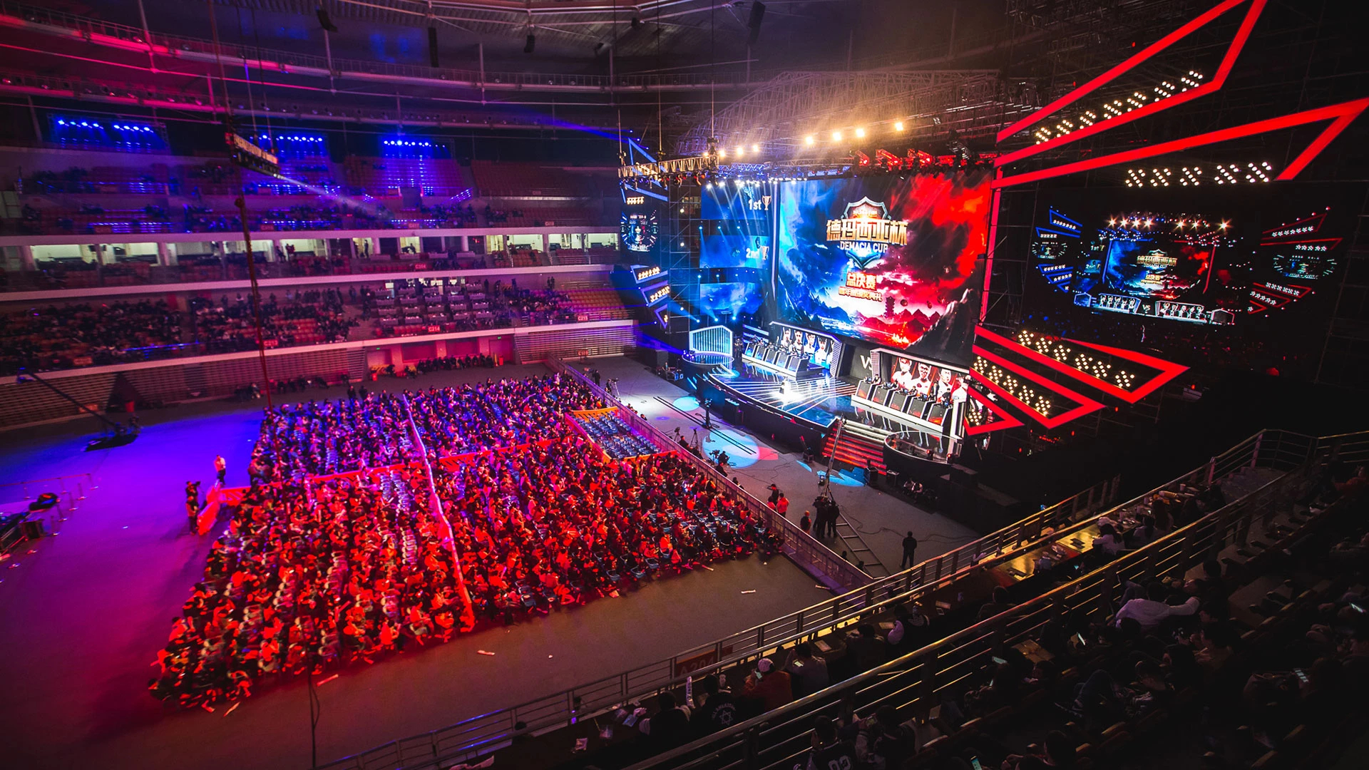 LPL电竞盛宴：选手虚拟合影，3D科技打造全新粉丝互动体验-完美电竞