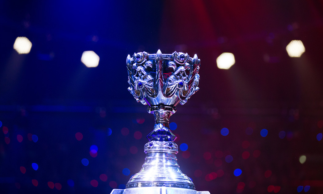 TES英雄联盟比赛团队配合完美，经济领先掌控比赛节奏